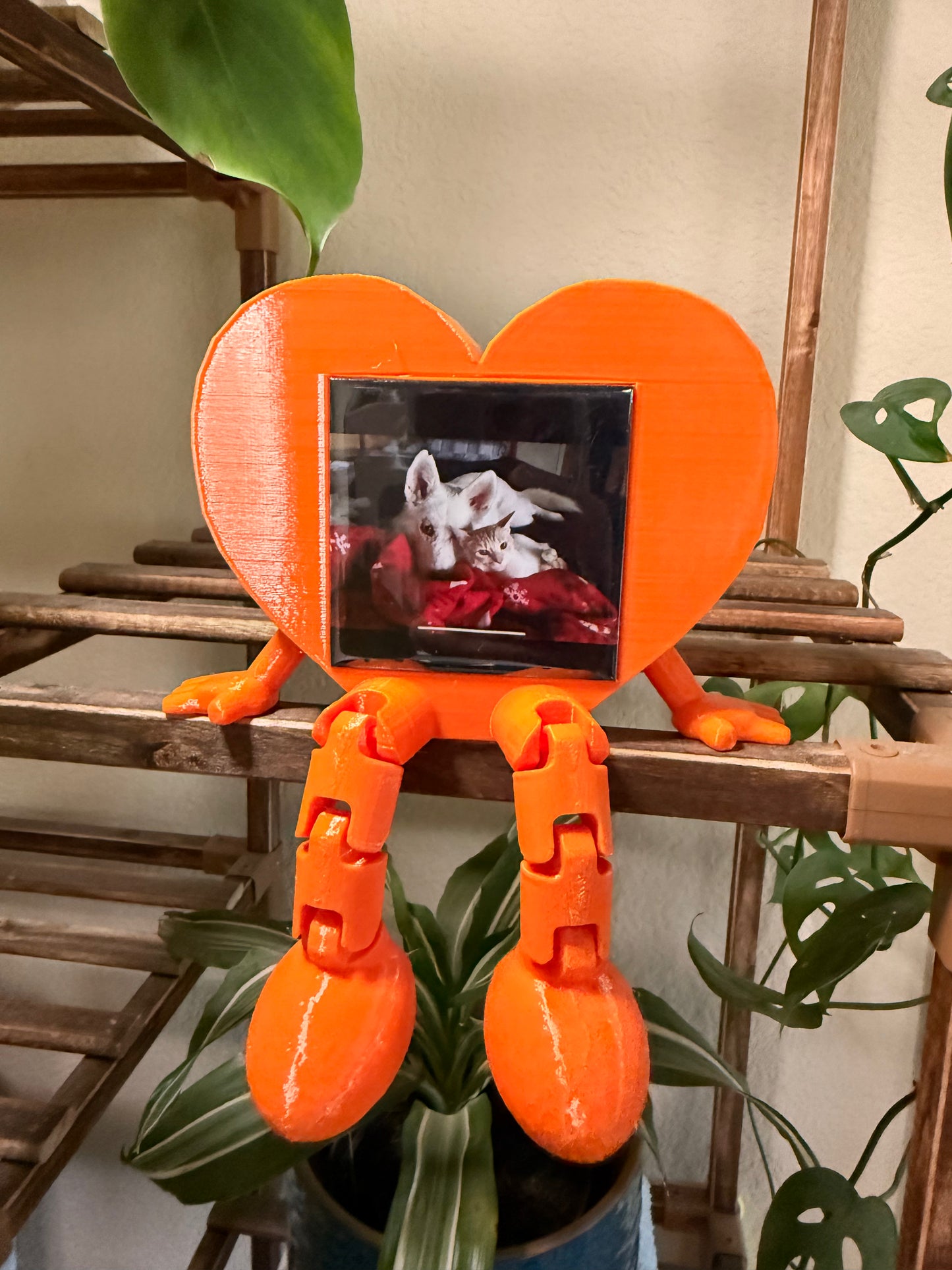 Heart Shelf Sitter