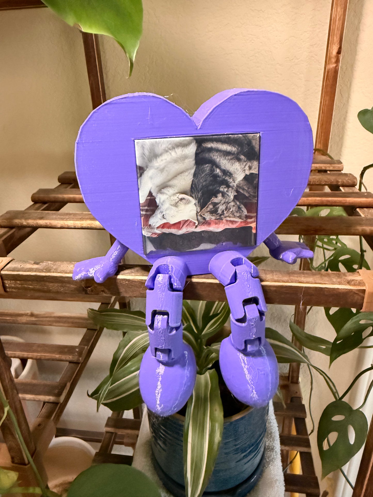 Heart Shelf Sitter